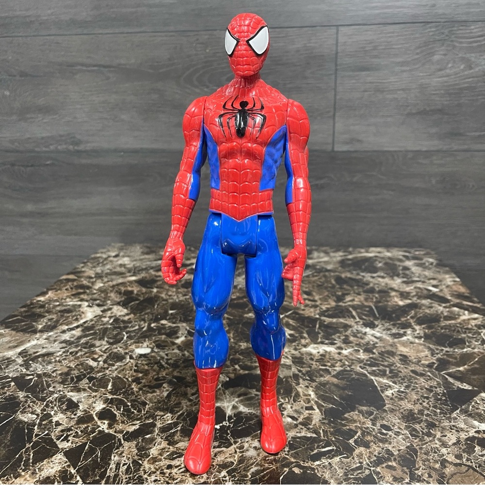 Spiderman Hasbro Marvel 12 inch Action Figure 2017 Spidey Spider-Man Toy